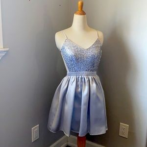 🏷️ SALE 🏷️ Silver Party Dress w/ Sequins